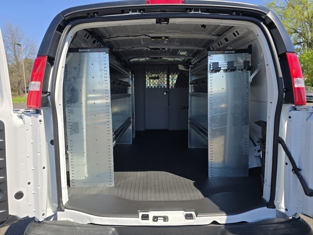 New 2026 Chevrolet Express 2500 w/ Driver Convenience Package RWD image 10