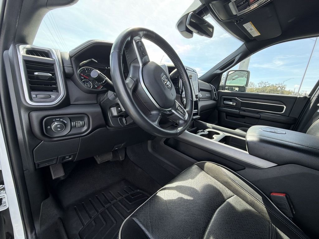 Used 2024 RAM 2500 Laramie w/ Sport Appearance Package image 17