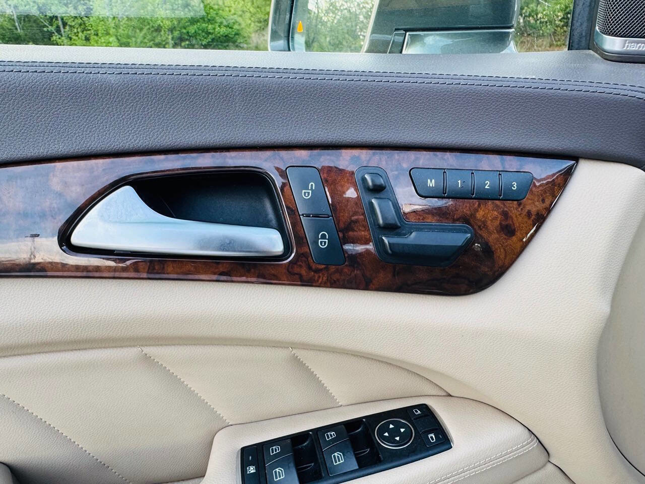 Used 2012 Mercedes-Benz CLS 550 image 28