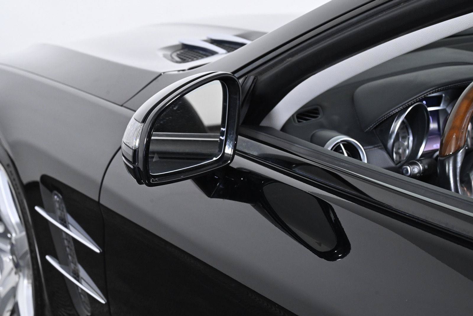 Used 2013 Mercedes-Benz SL 550 image 10