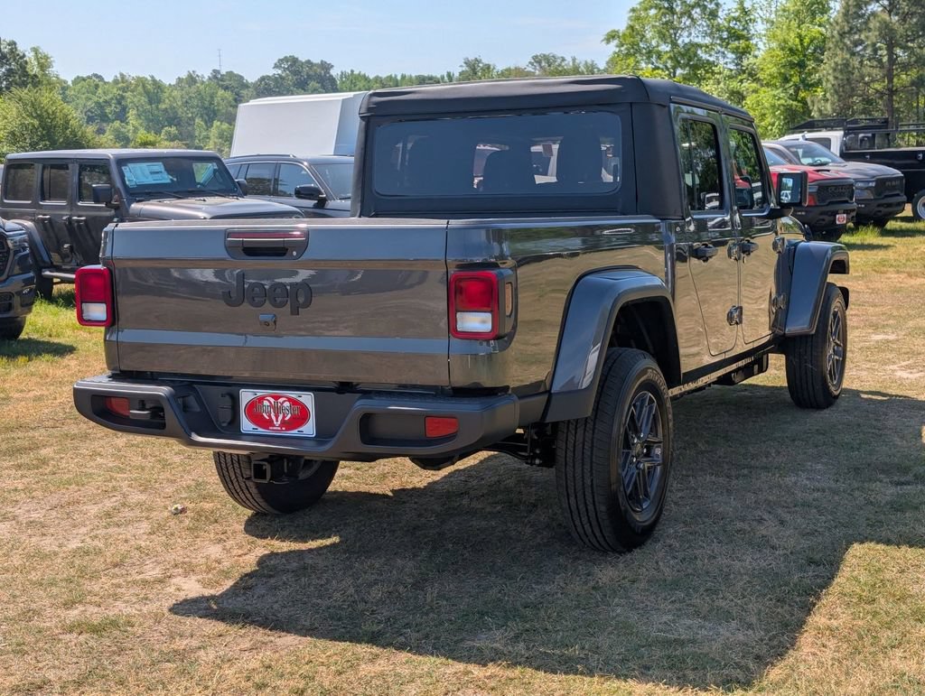 New 2026 Jeep Gladiator Sport AWD/4WD image 7