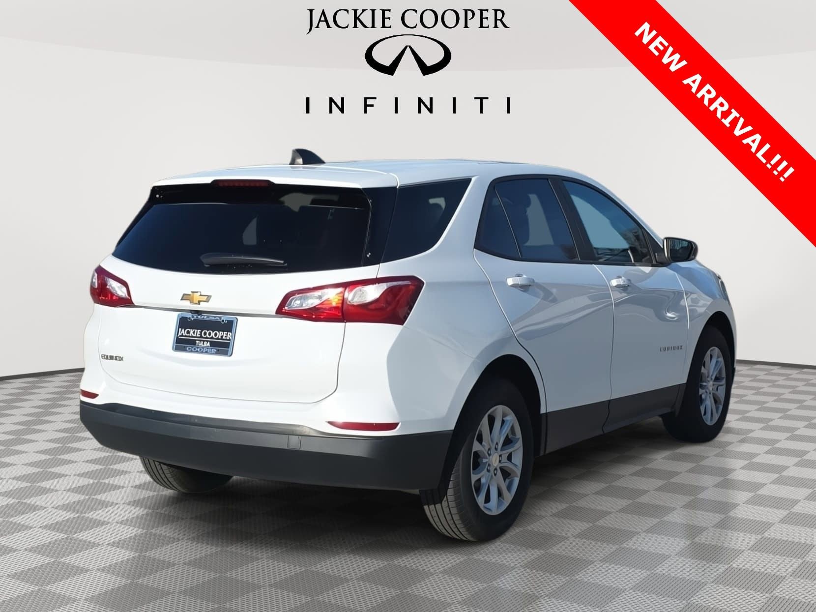 Used 2020 Chevrolet Equinox LS w/ LS Convenience Package image 5