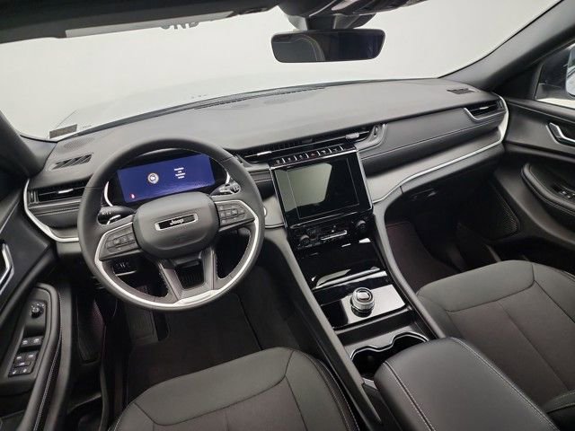 New 2025 Jeep Grand Cherokee Laredo X w/ Luxury Tech Group I image 16