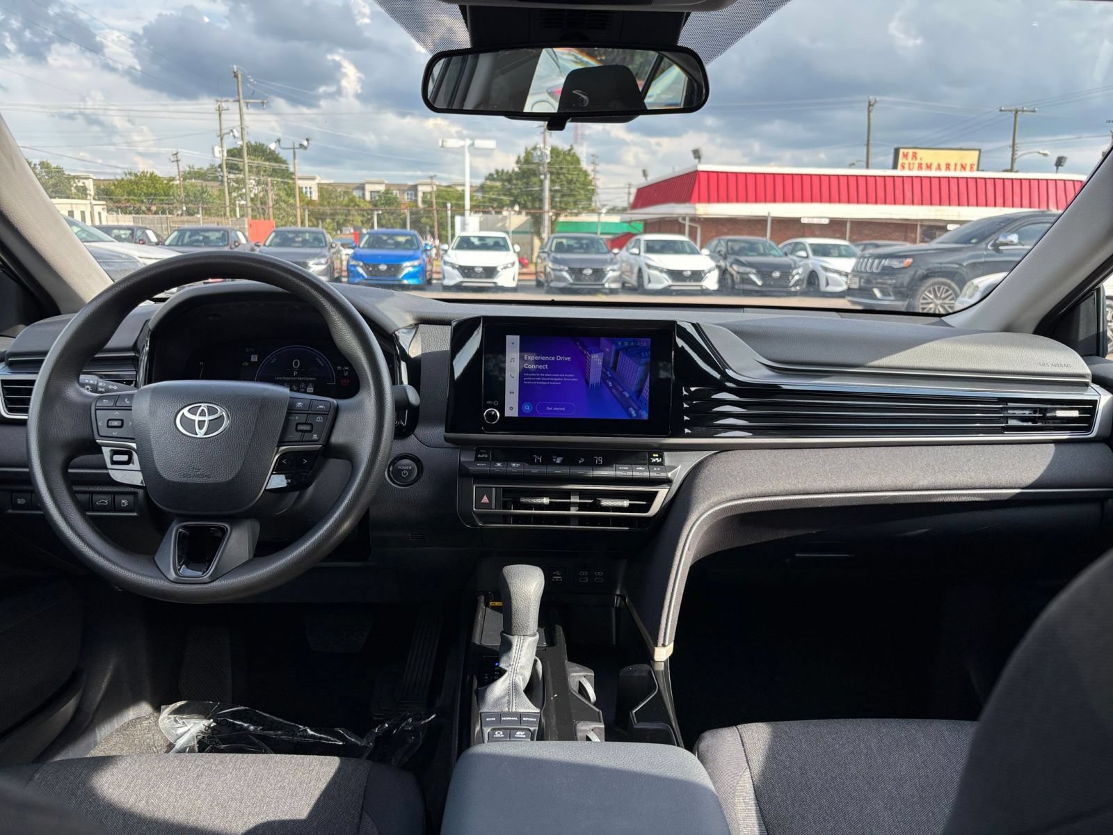 Used 2025 Toyota Camry LE FWD image 31