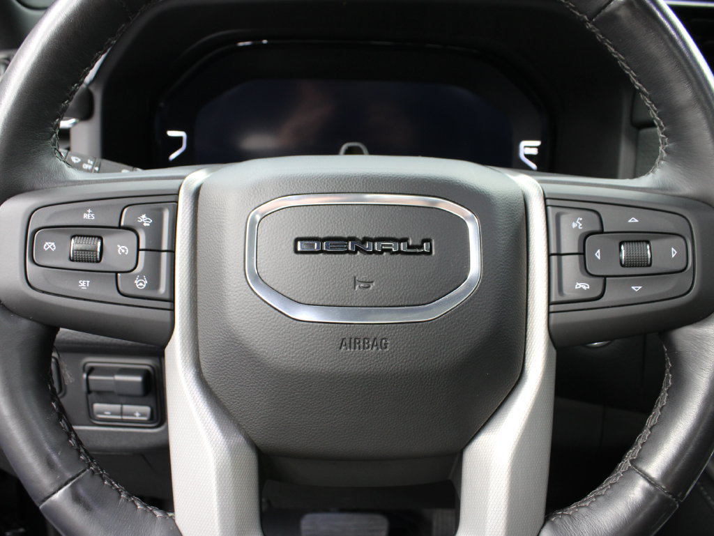 Used 2023 GMC Yukon XL Denali w/ Advanced Technology Package AWD/4WD image 66