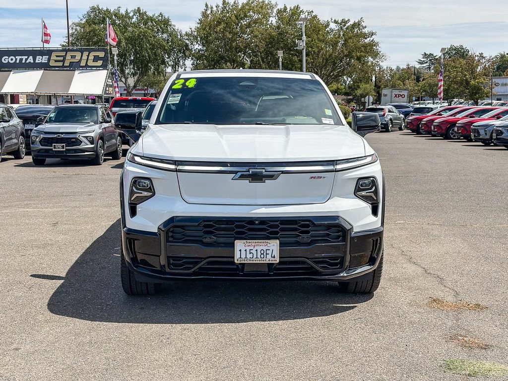 Used 2024 Chevrolet Silverado EV RST AWD/4WD image 6