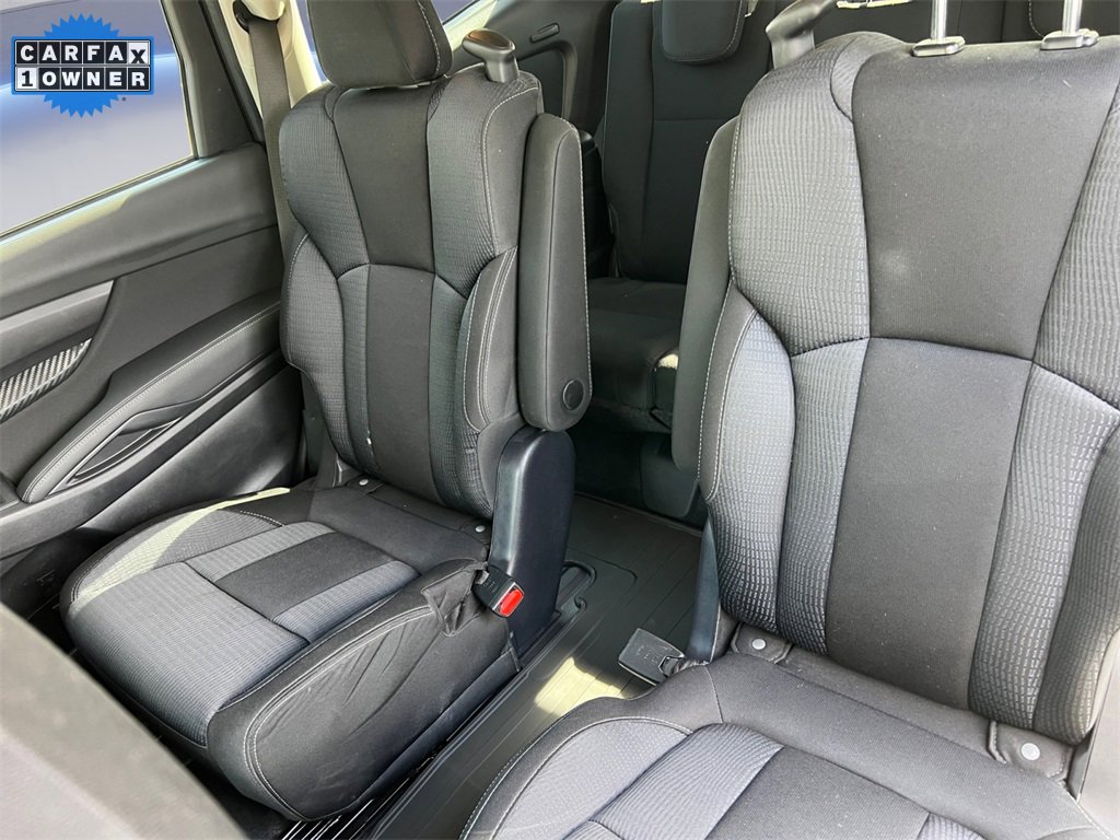 Certified 2024 Subaru Ascent Premium w/ Convenience Package image 16