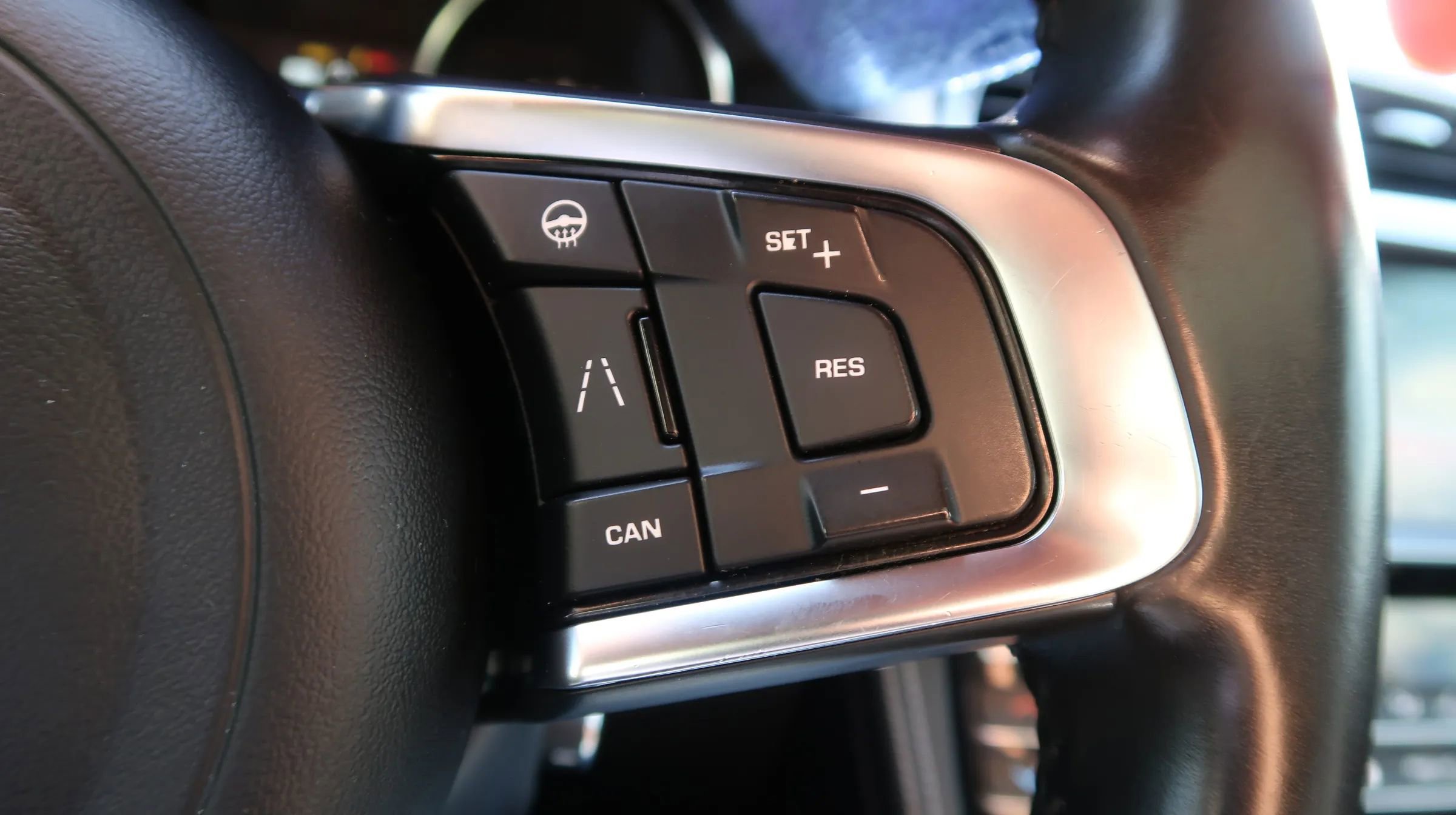 Used 2020 Jaguar F-PACE S AWD/4WD image 40