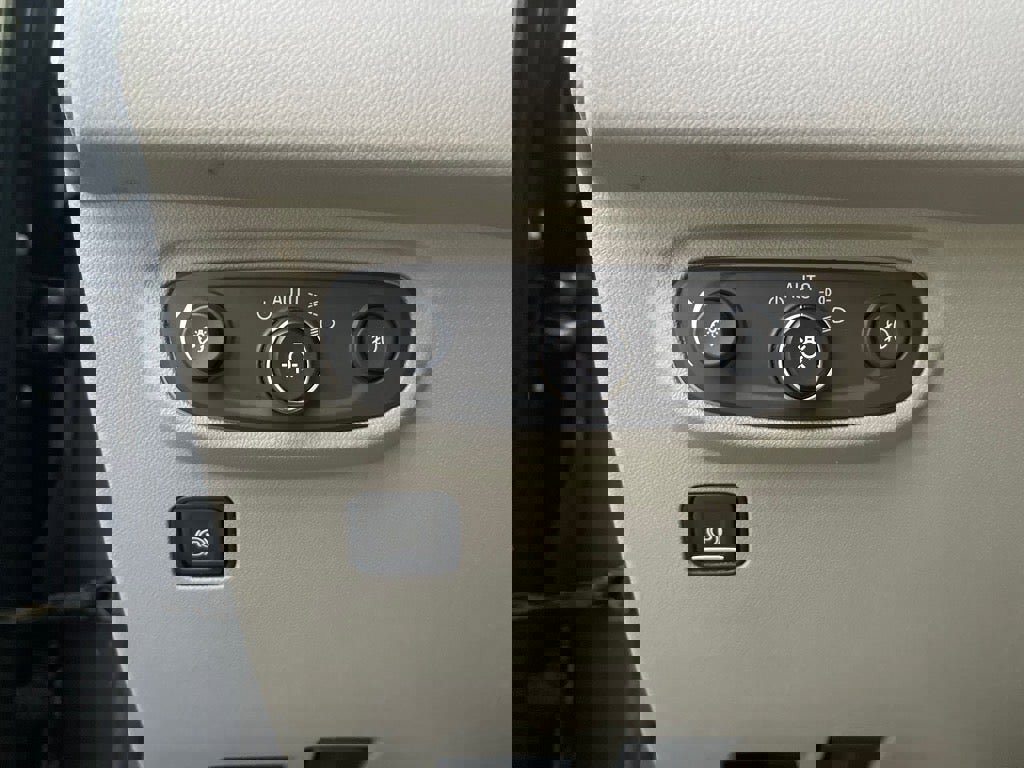 Used 2019 GMC Terrain SLT image 15