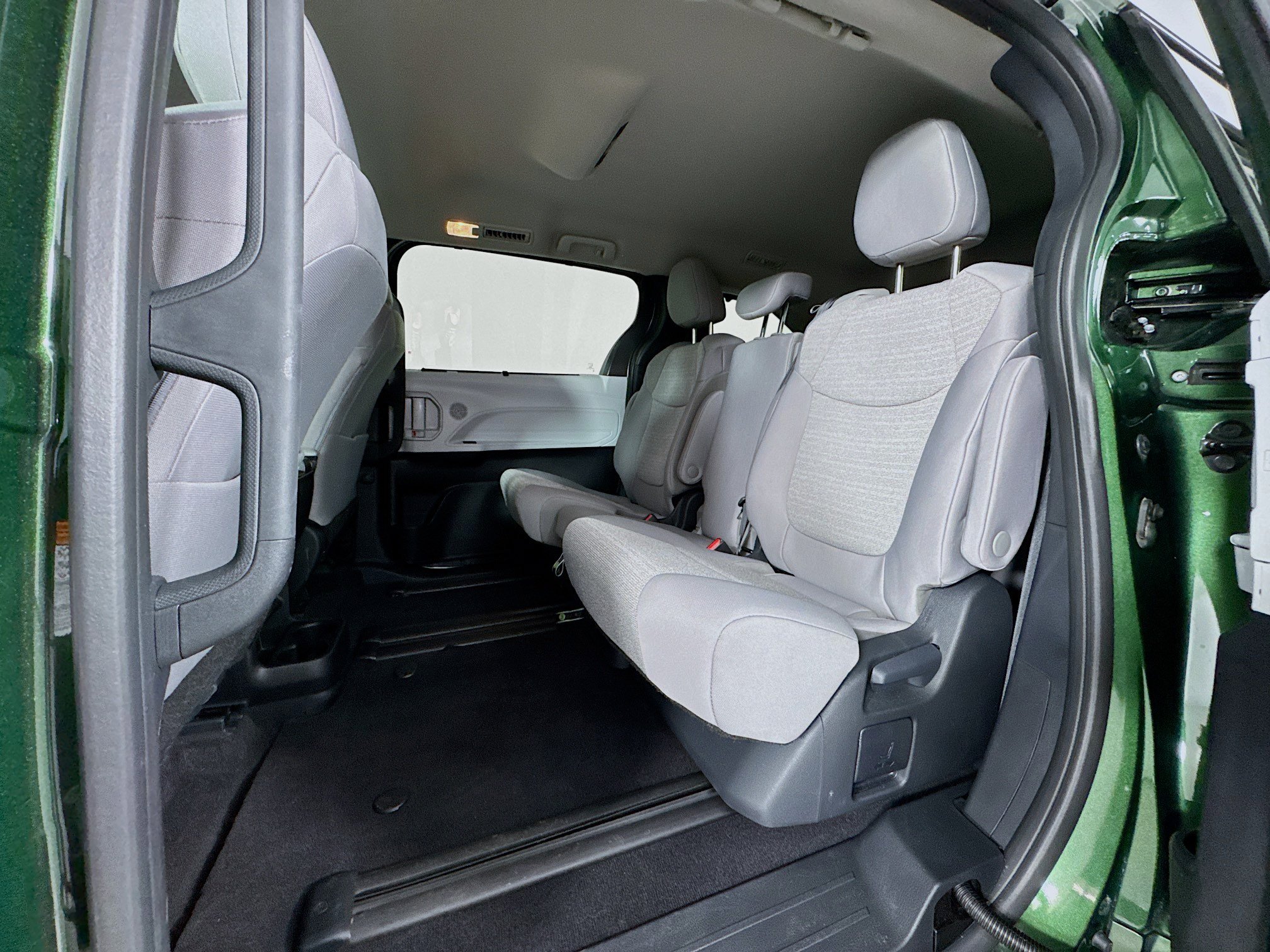 Certified 2026 Toyota Sienna LE FWD image 22