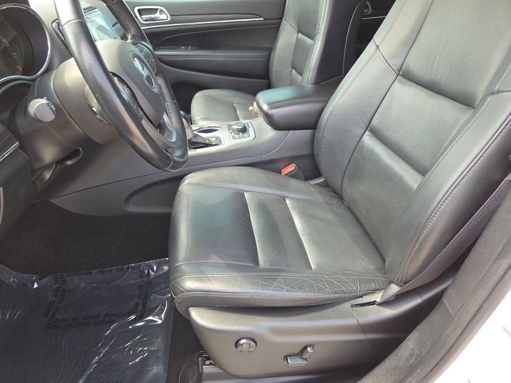 Used 2020 Jeep Grand Cherokee Limited AWD/4WD image 6