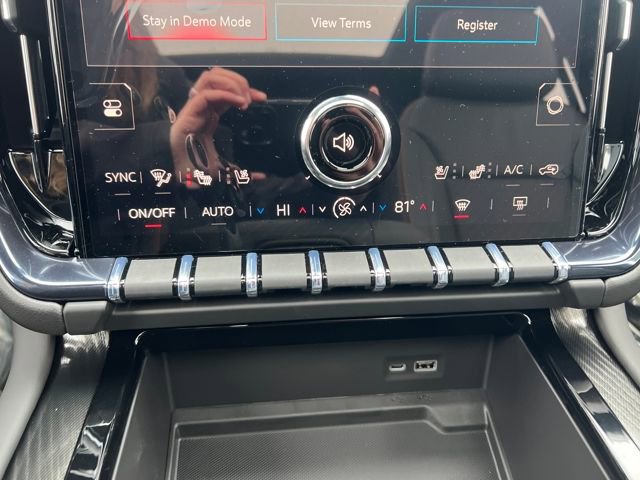 New 2026 GMC Yukon XL AT4 w/ AT4 Premium Package image 16