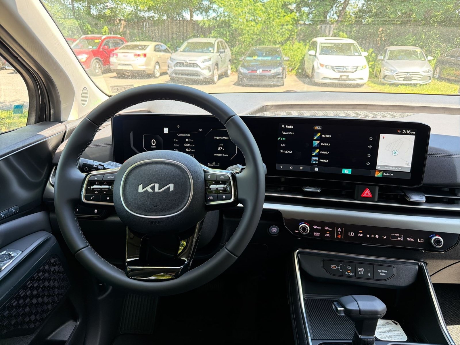 New 2026 Kia Carnival SX w/ SX Dark Edition Package FWD image 27
