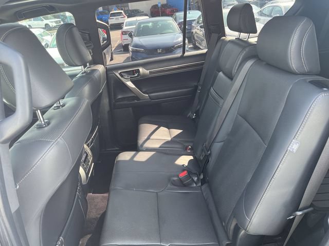 Used 2020 Lexus GX 460 Premium w/ Premium Package AWD/4WD image 26