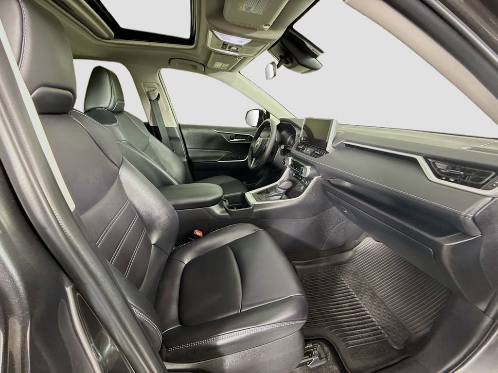 Used 2023 Toyota RAV4 XLE Premium FWD image 21
