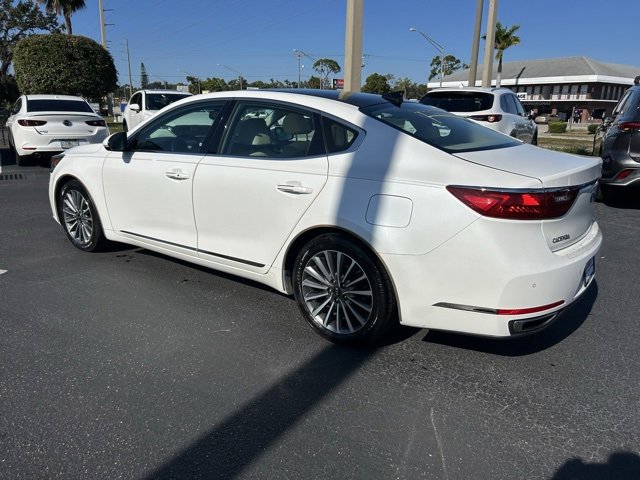 Used 2017 Kia Cadenza Technology image 4
