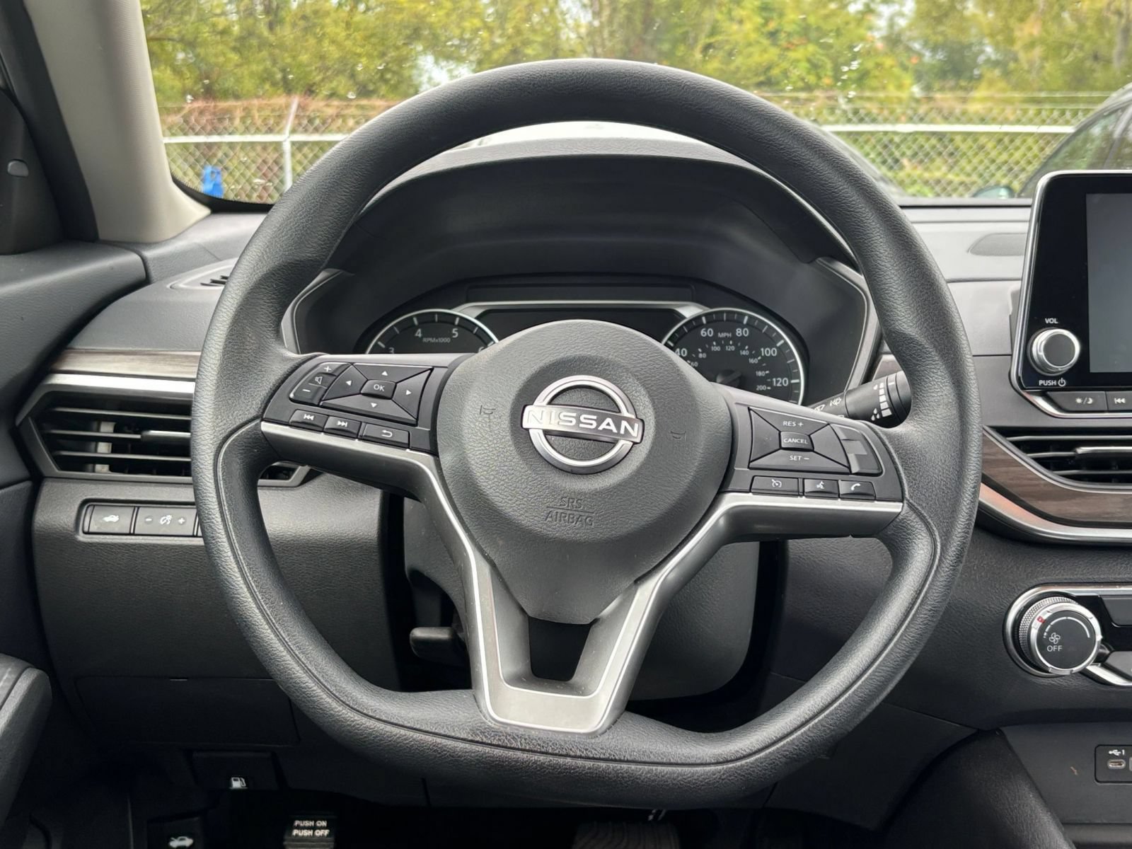 Used 2026 Nissan Altima 2.5 SV FWD image 28