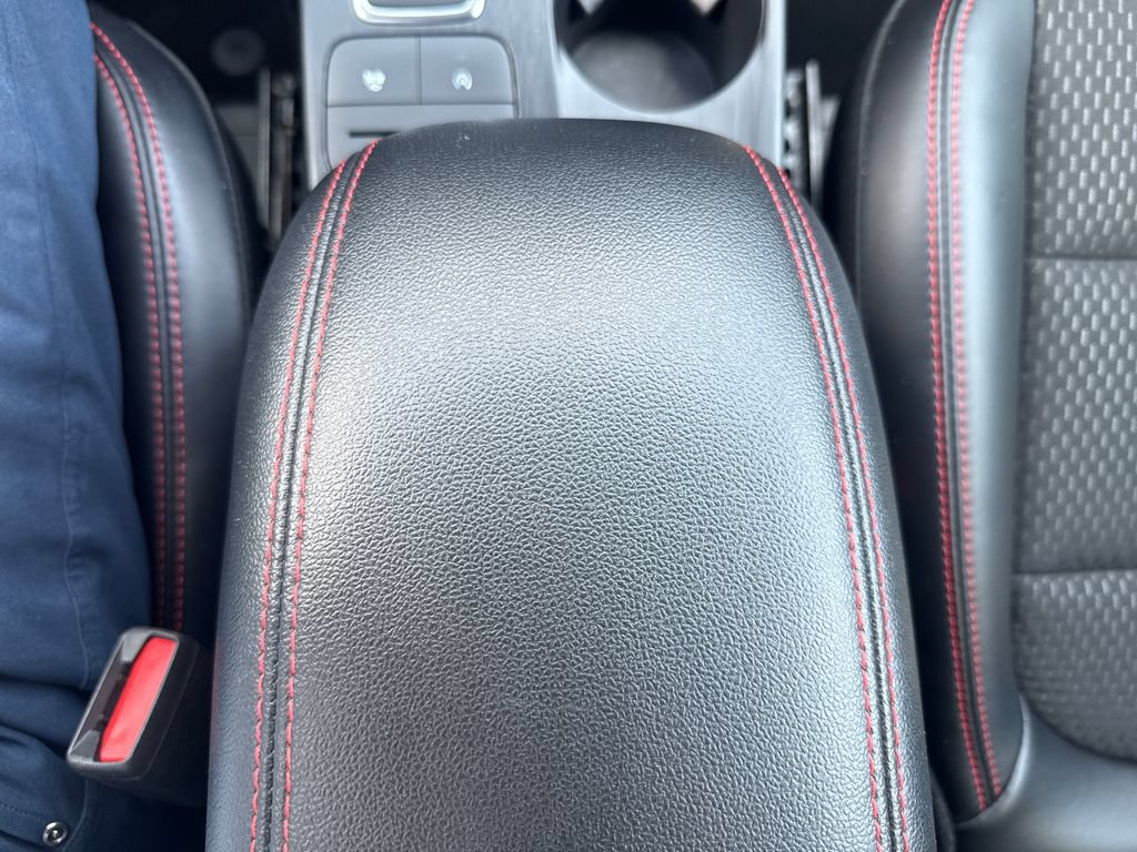 Used 2025 Ford Escape ST-Line FWD image 30