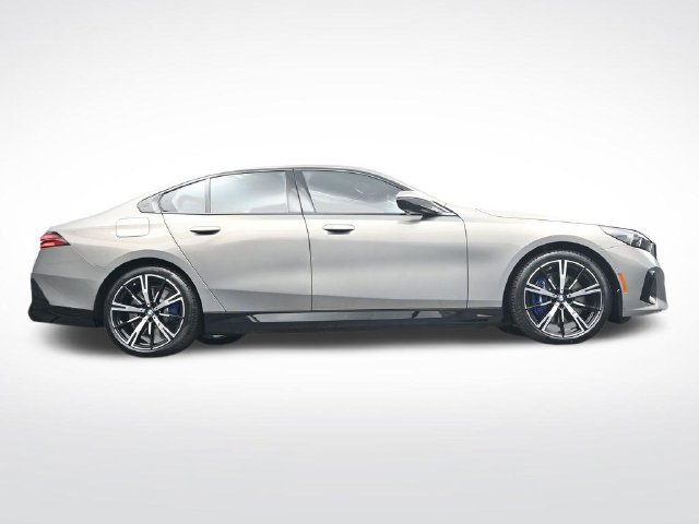 New 2027 BMW 550e xDrive AWD/4WD image 32