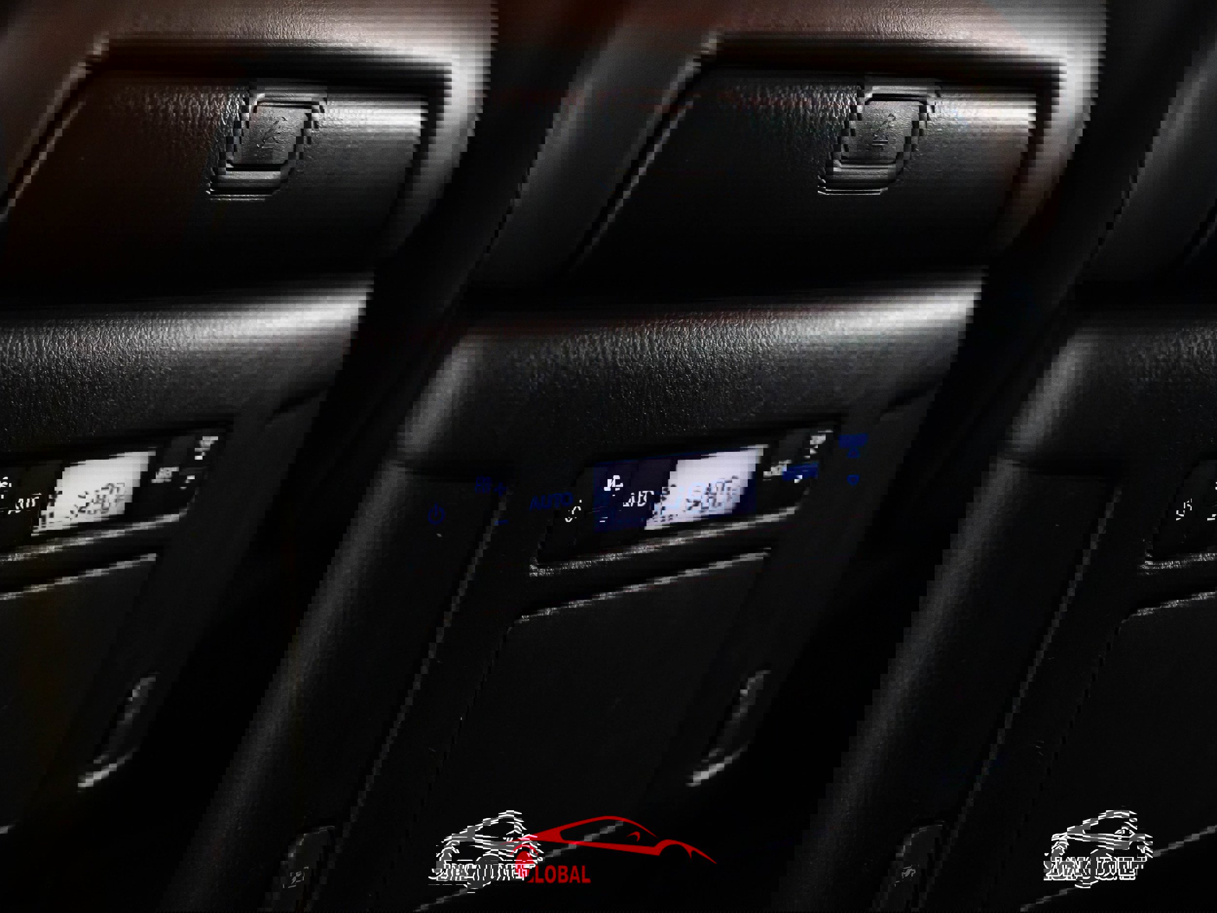 Used 2021 INFINITI QX80 Premium Select w/ All-Season Package image 24