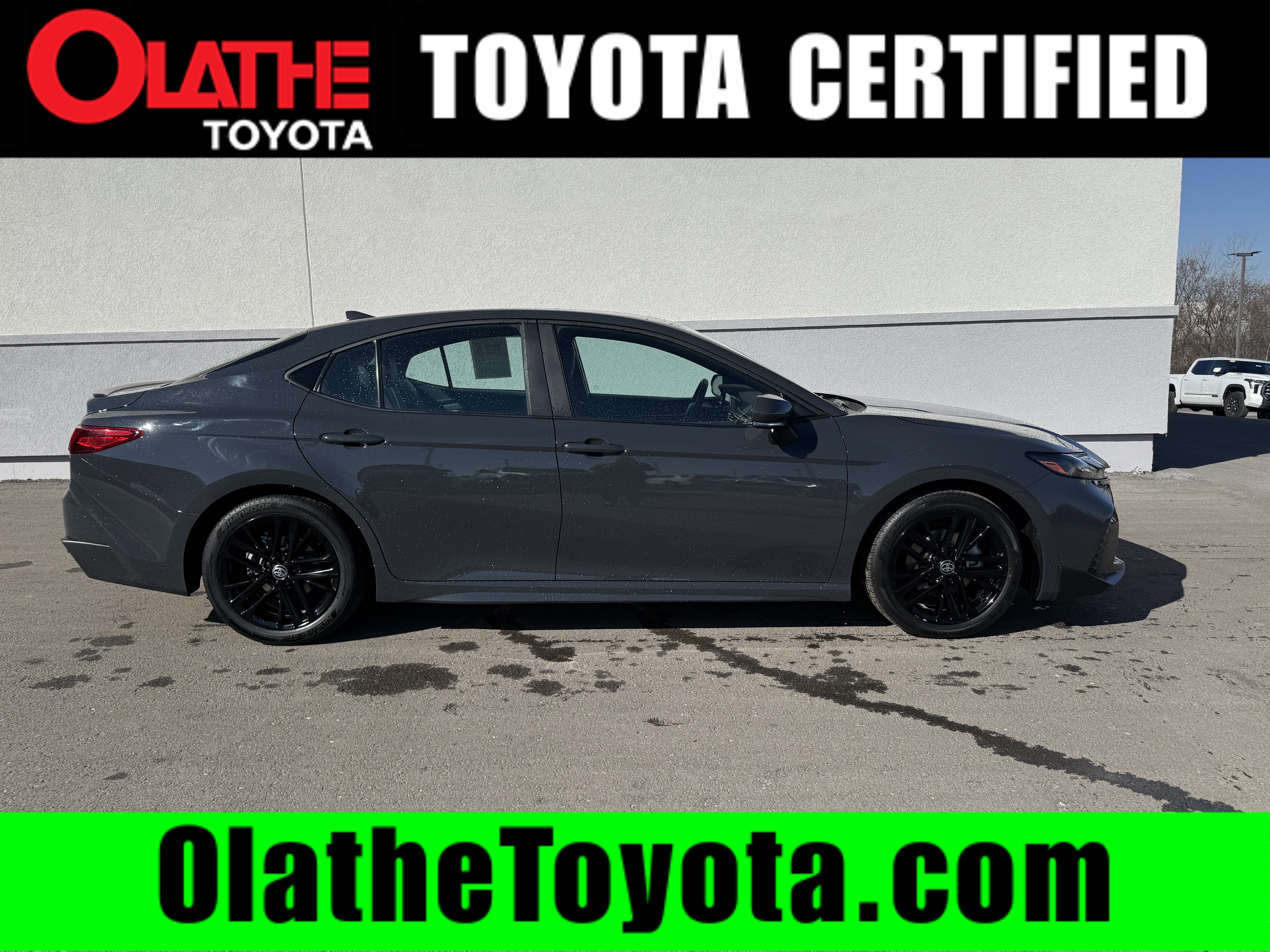 Certified 2025 Toyota Camry SE image 1