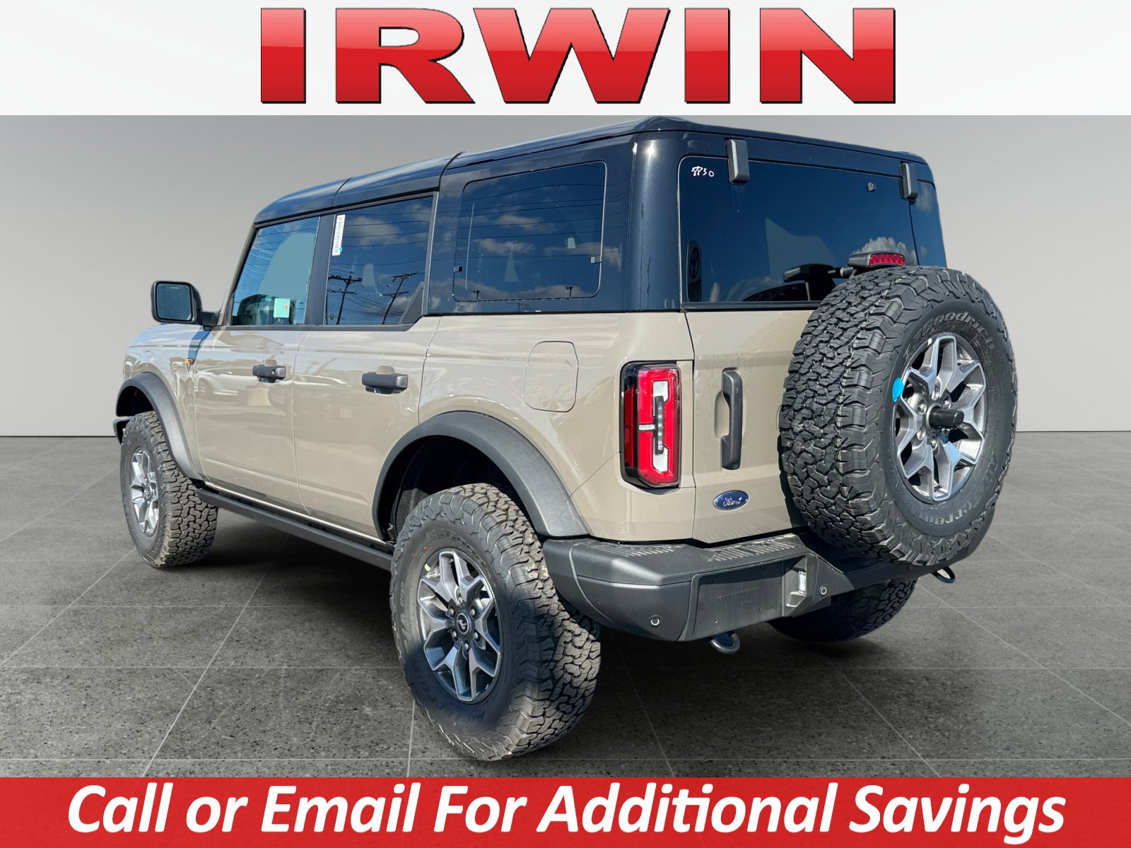 New 2025 Ford Bronco Badlands image 3