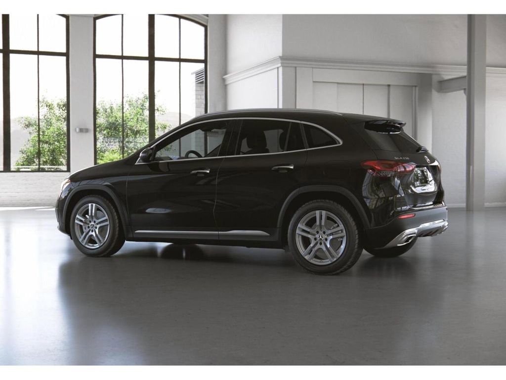Used 2023 Mercedes-Benz GLA 250 4MATIC image 32