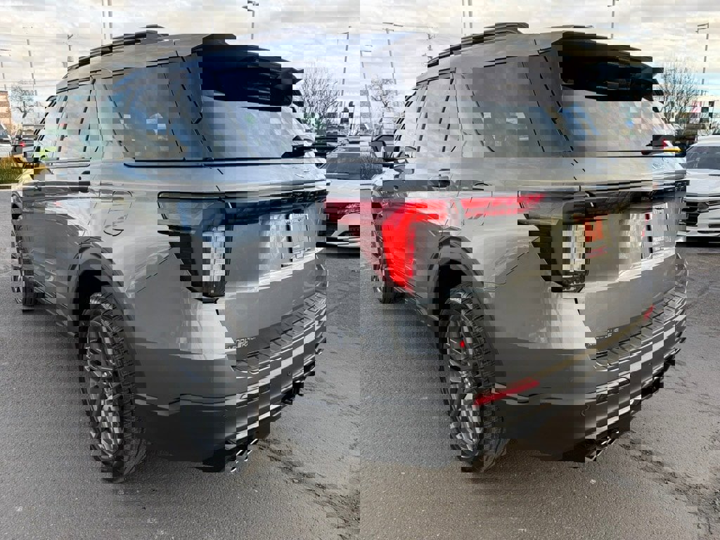 New 2026 Ford Explorer ST w/ Sun And Sound Package image 5