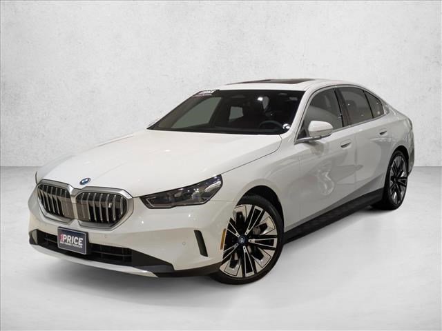 Used 2024 BMW i5 eDrive40i w/ M Sport Package RWD image 1