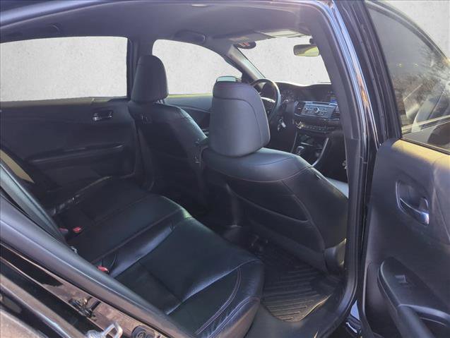 Used 2017 Honda Accord Sport Special Edition image 18