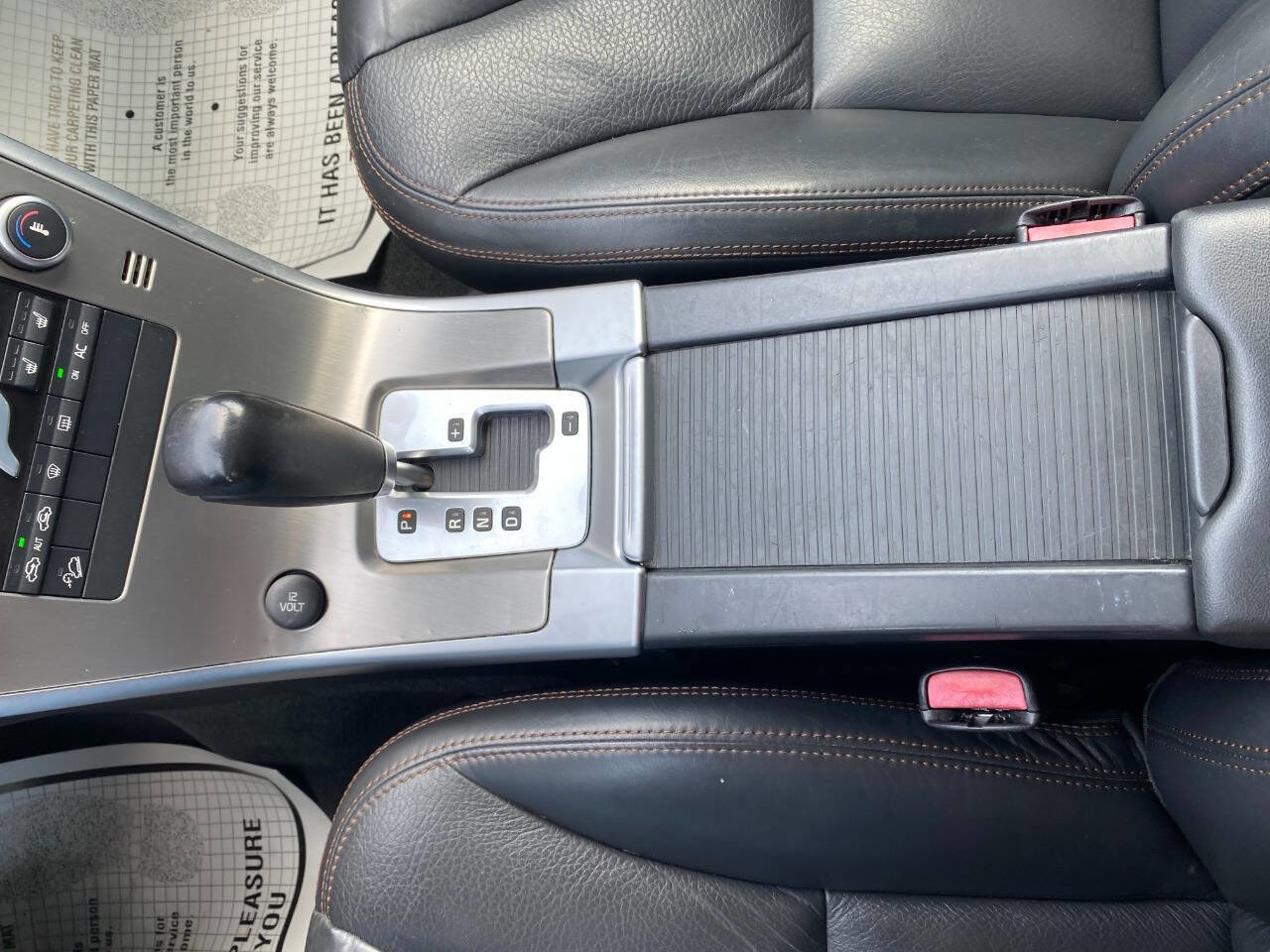 Used 2010 Volvo XC60 T6 image 16