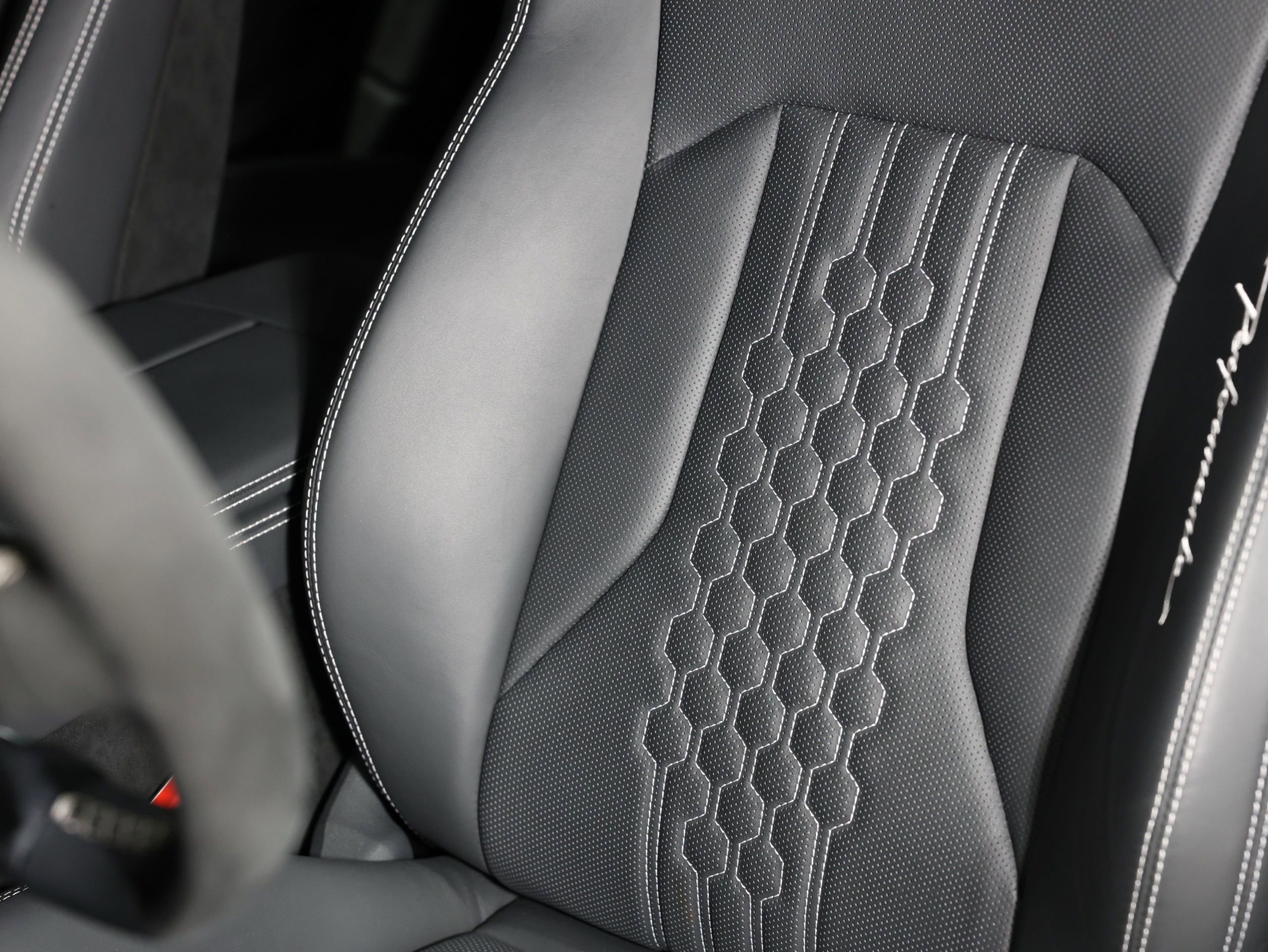 Used 2023 Lamborghini Urus Performante image 44