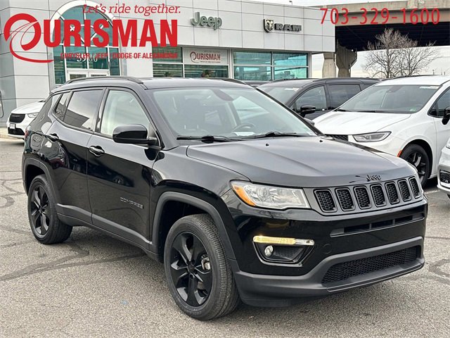 Used 2021 Jeep Compass Latitude image 1
