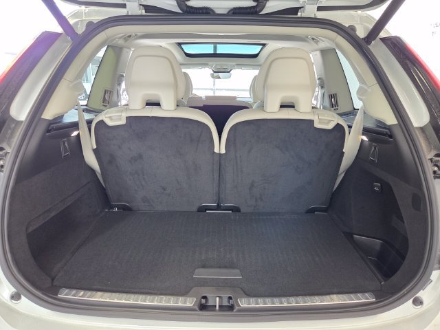 New 2026 Volvo XC90 B6 Ultra w/ Protection Package AWD/4WD image 16
