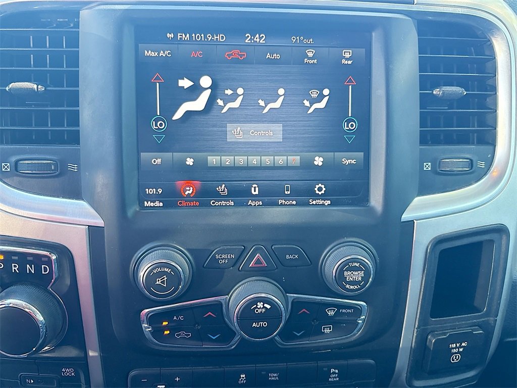 Used 2020 RAM 1500 Classic Warlock w/ Luxury Group image 15