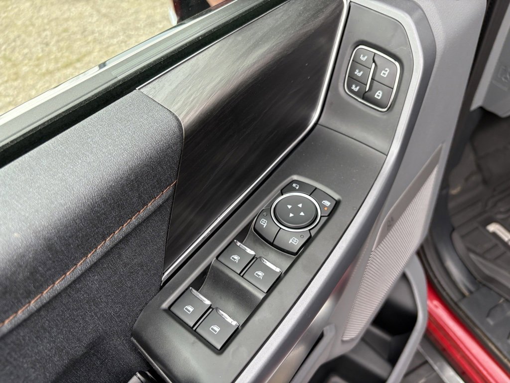 New 2025 Ford F150 Lariat w/ Equipment Group 501A Mid image 23