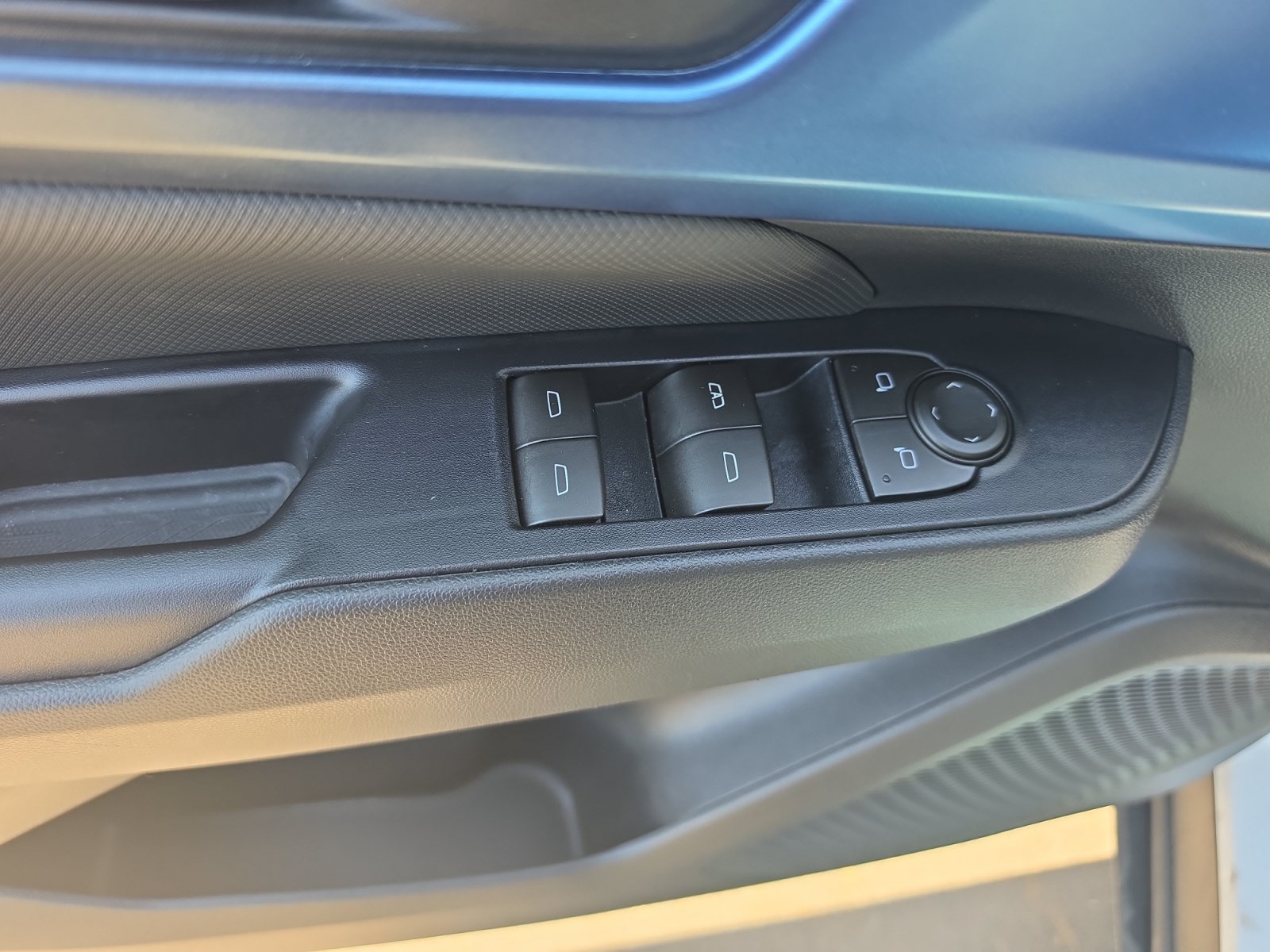 Used 2026 Chevrolet Equinox EV LT AWD/4WD image 15