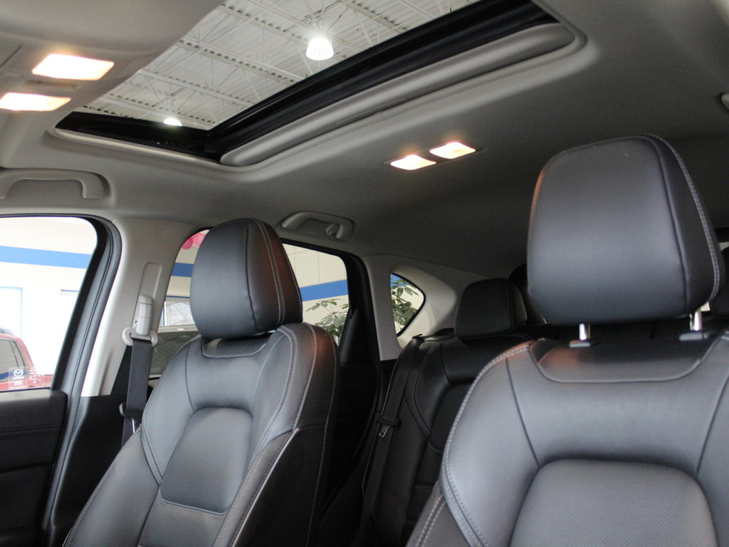 Used 2024 MAZDA CX-5 AWD 2.5 S w/ Preferred Package image 14