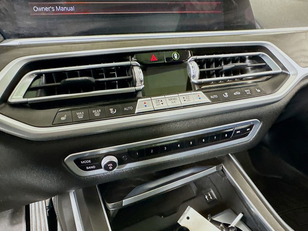 Used 2022 BMW X7 xDrive40i w/ Executive Package image 20
