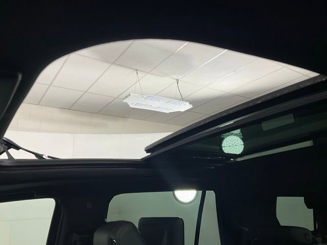 Certified 2024 Cadillac Escalade Premium Luxury image 17