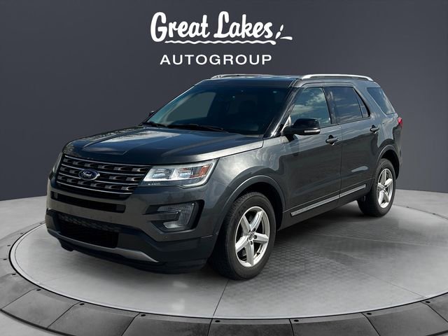 Used 2016 Ford Explorer XLT w/ Equipment Group 202A AWD/4WD image 1