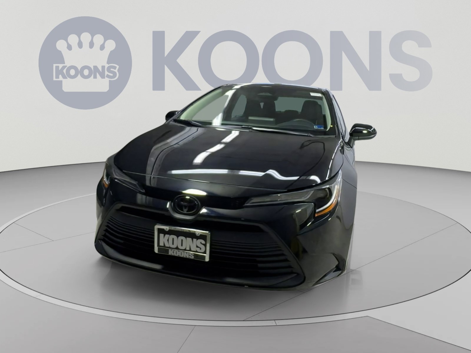 Used 2025 Toyota Corolla LE w/ Convenience Package FWD image 4