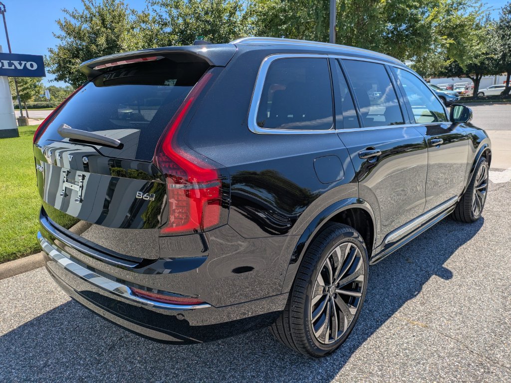 New 2026 Volvo XC90 B6 Plus w/ Protection Package Premier AWD/4WD image 4