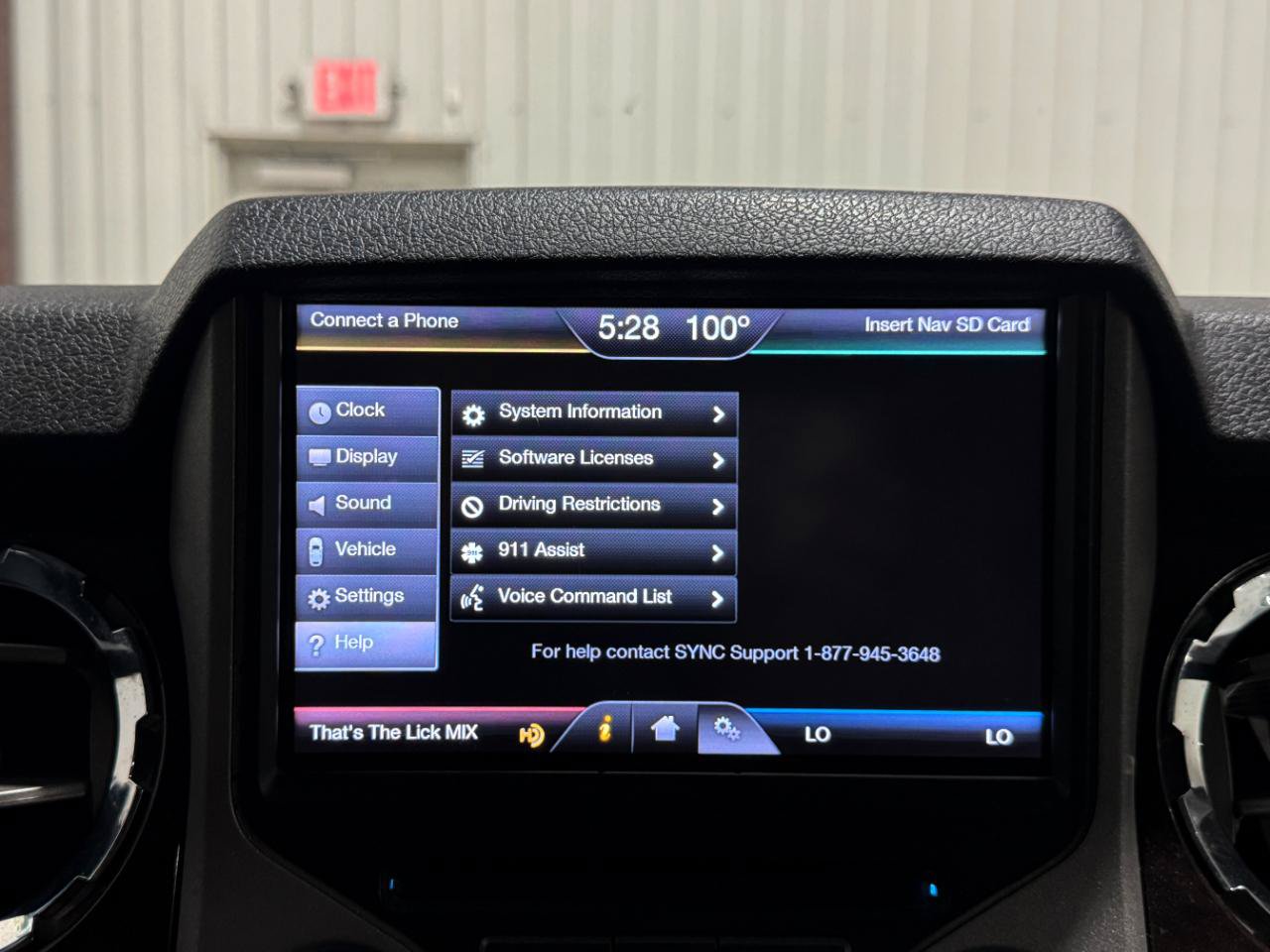 Used 2014 Ford F250 Platinum w/ FX4 Off-Road Package AWD/4WD image 20