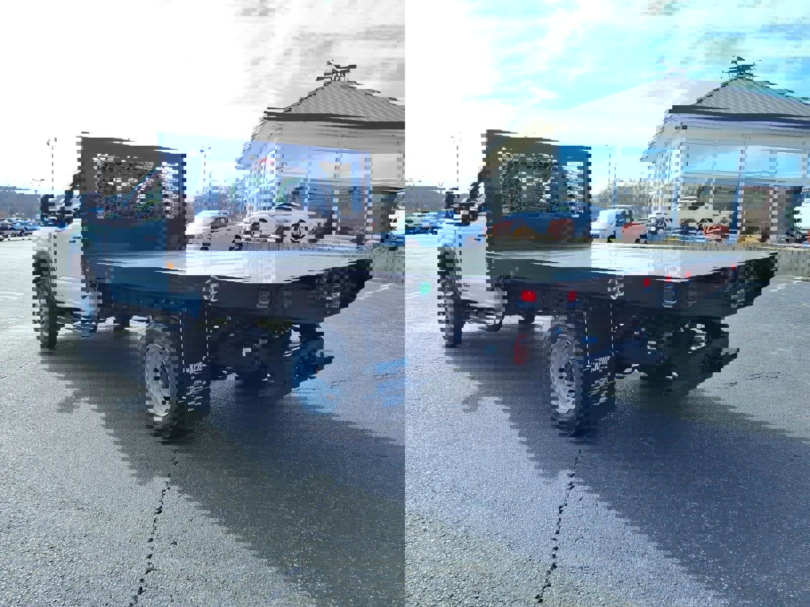 New 2025 Ford F550 4x4 Regular Cab Super Duty image 34