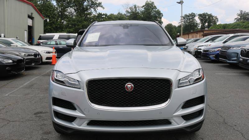 Used 2018 Jaguar F-PACE Prestige AWD/4WD image 2