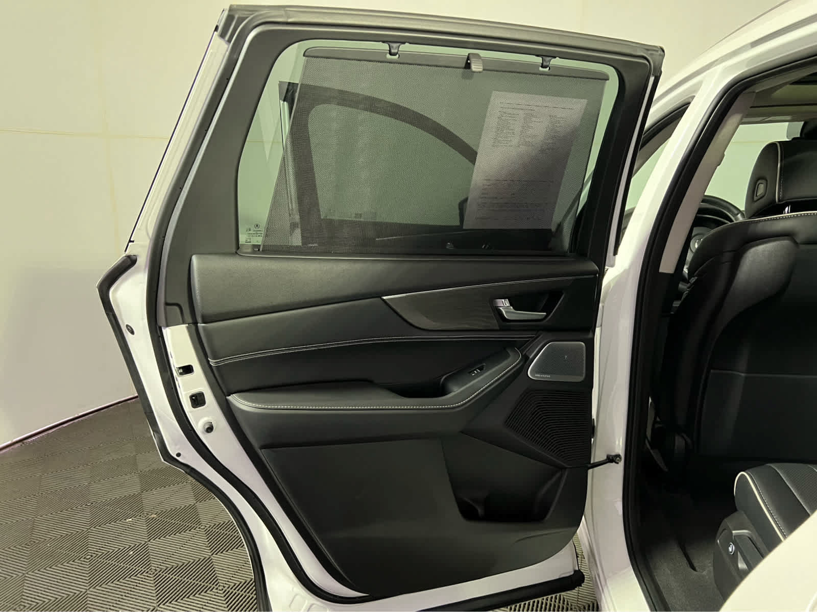 Used 2026 Acura MDX w/ Advance Package AWD/4WD image 27