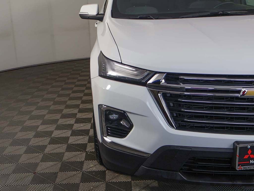 Used 2023 Chevrolet Traverse LT image 8
