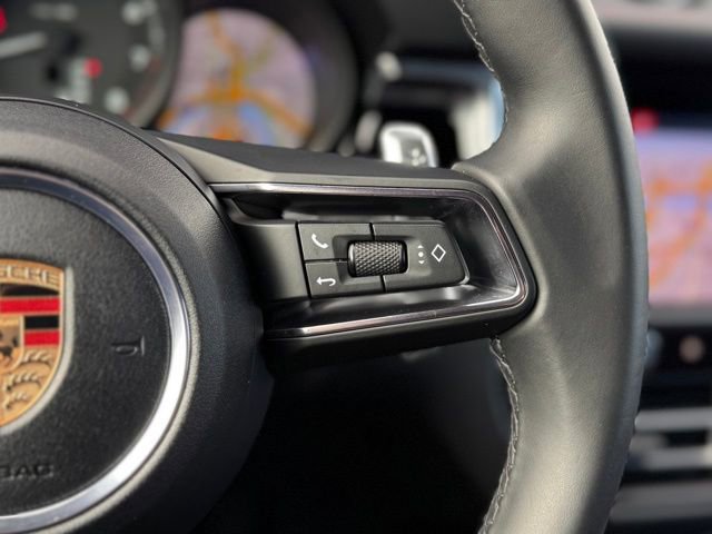 Certified 2025 Porsche Macan image 22