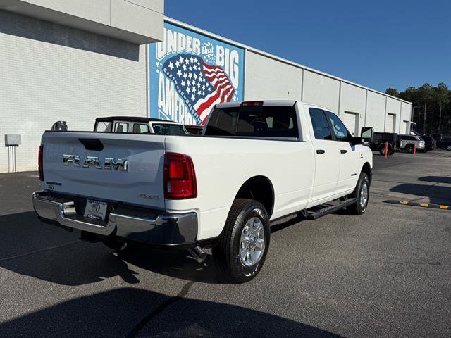 New 2026 RAM 3500 Big Horn AWD/4WD image 12